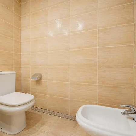 Cozy With Terrace And Huge Communal Swimming Pool And Tennis Courts In Puerto Banus Marbella